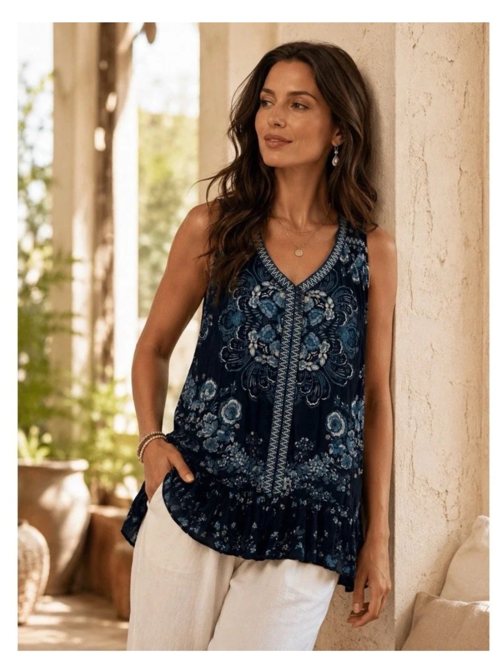 Blue Embroidered Floral Tunic Top Women’s Small Rayon Ruffle Hem Boho Sleeveless
